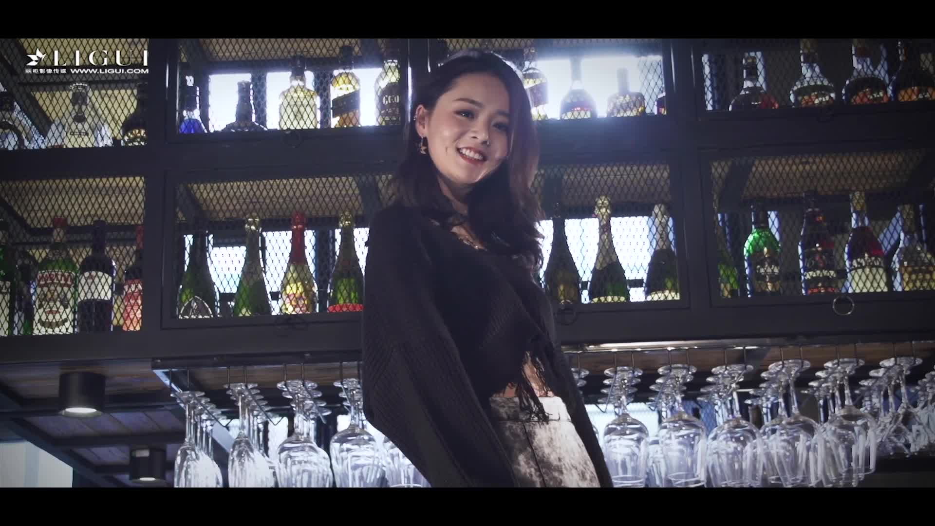 Ligui丽柜_高清视频_2017.11.30_美酒佳人醇享丝滑_王艾萌_1V_294M-丽丝屋