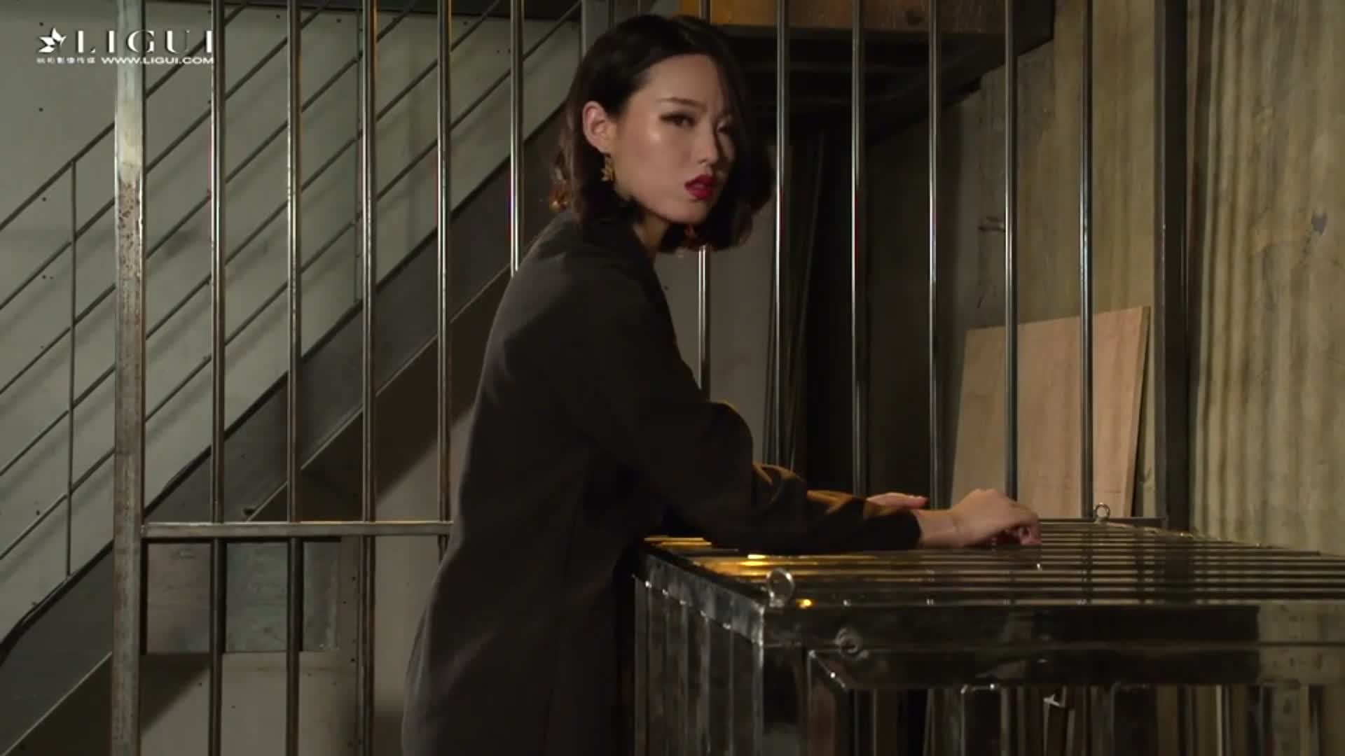 Ligui丽柜_高清视频_2018.09.22_链狱黑丝_敏儿_敏儿_1V_359M-丽丝屋