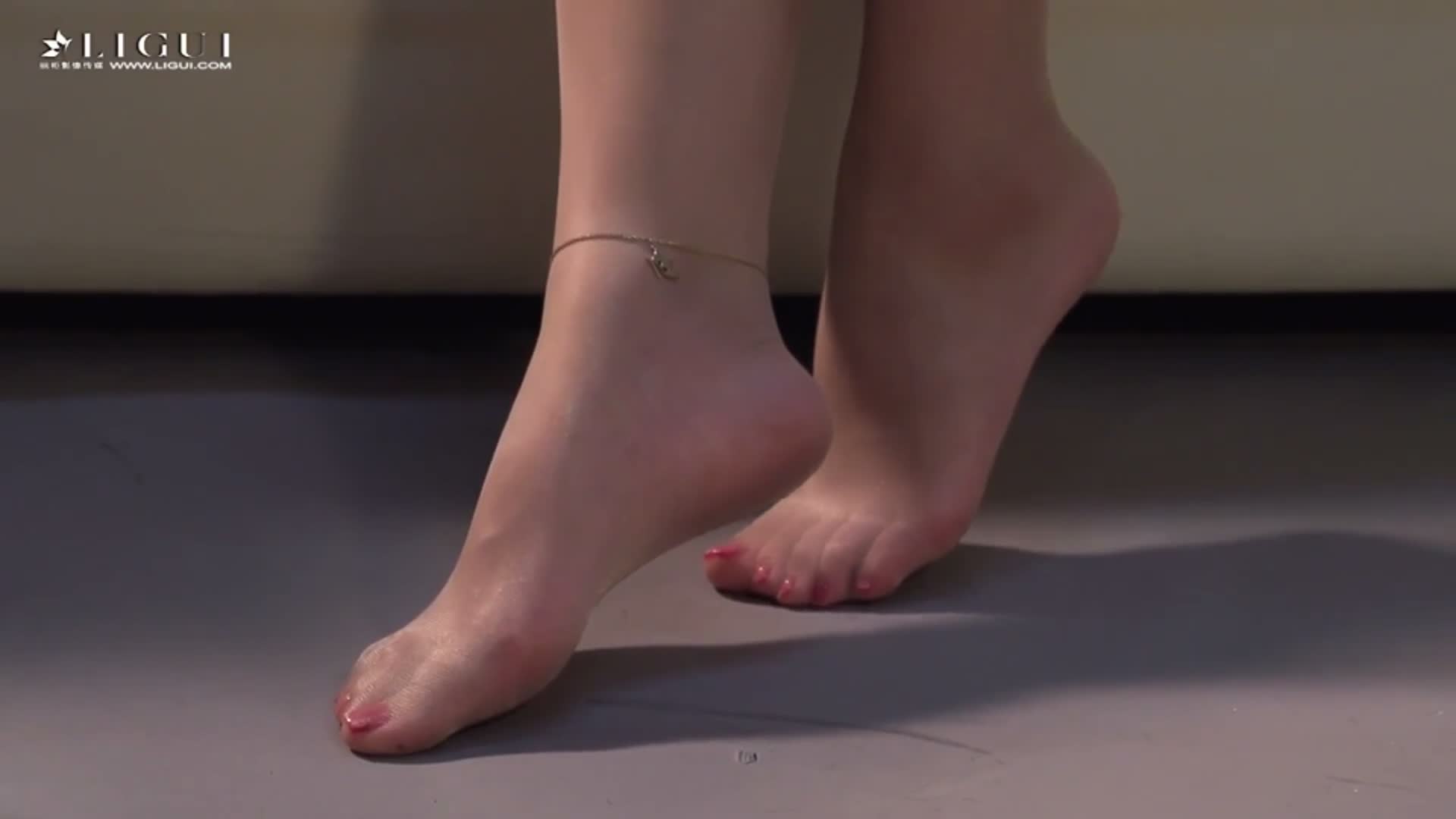 图片[3]-Ligui丽柜_高清视频_2018.10.16_空中的微笑_赵维拉_1V_284M-丽丝屋