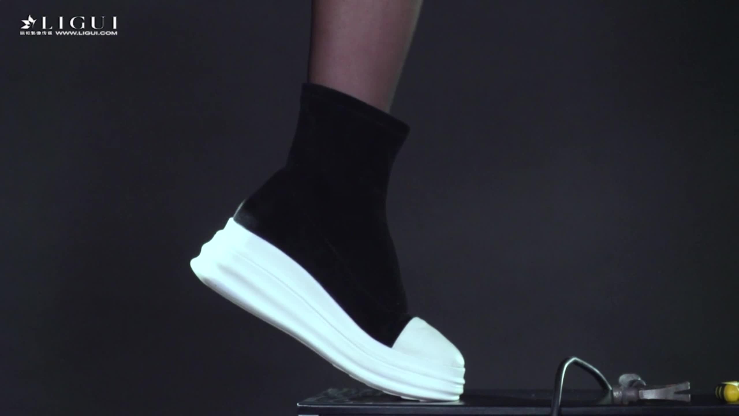 图片[2]-Ligui丽柜_高清视频_2019.11.07_修女也疯狂_允娜_1V_987M-丽丝屋