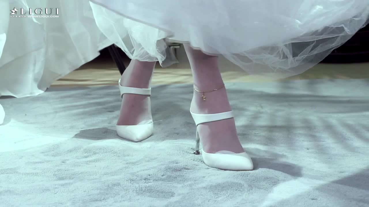 Ligui丽柜_高清视频_2019.11.27_欲惑婚纱_钟情_1V_305MB-丽丝屋