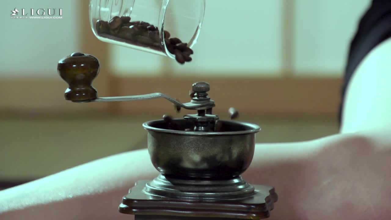 Ligui丽柜_高清视频_2019.12.26_一丝幽香_之甜甜_1V_289M-丽丝屋