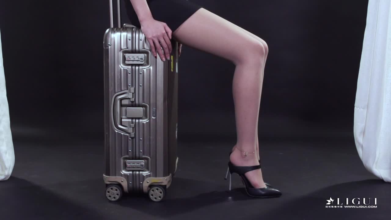 图片[2]-x005._ligui丽柜_hd视频_钟情_空姐的秘密_1V_1.46G-丽丝屋