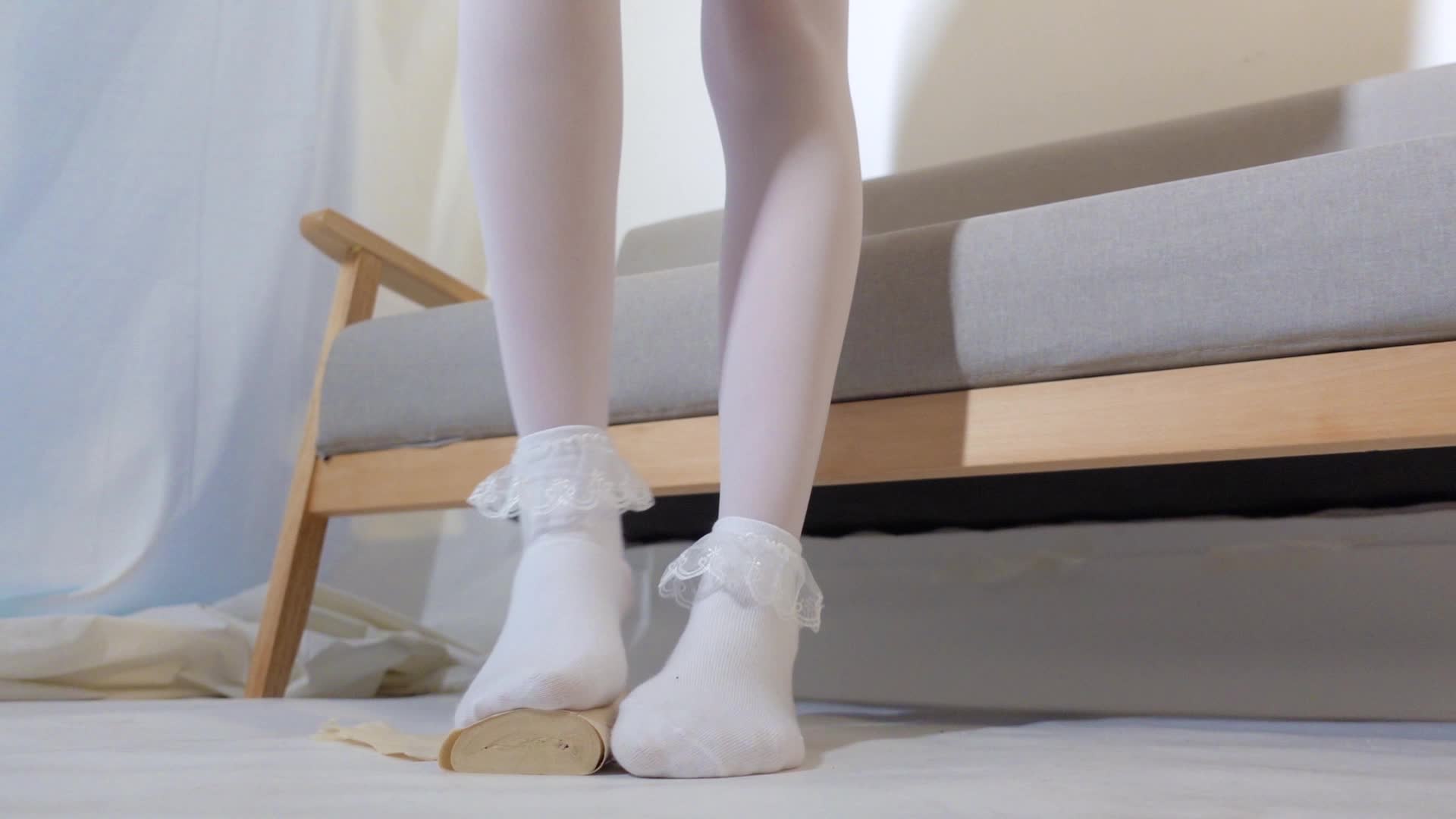 图片[5]-森萝财团写真_JKFUN_百元系列2_3_白丝套蕾丝花边短袜_匿名_40P1V2.88G-丽丝屋