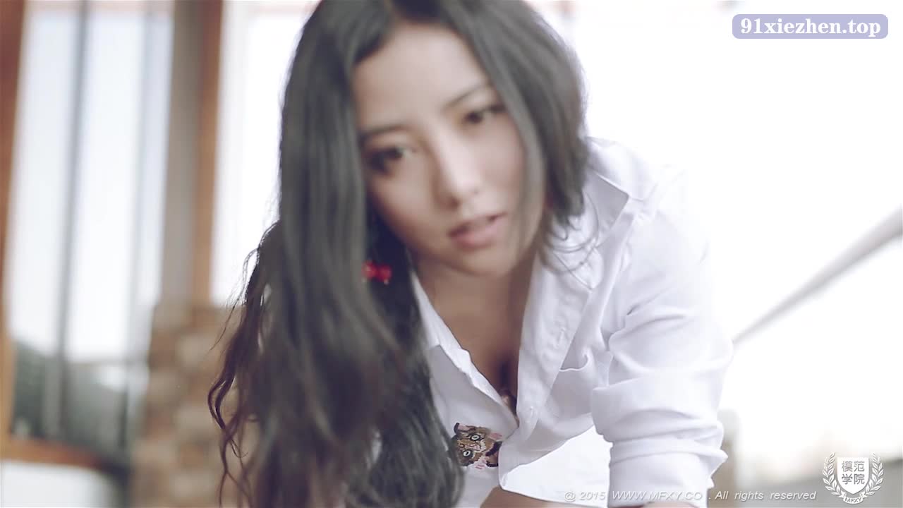 MFStar模范学院_2015.05.05_VN.007_Manuela玛鲁娜大理旅拍视频_1V520MB-丽丝屋